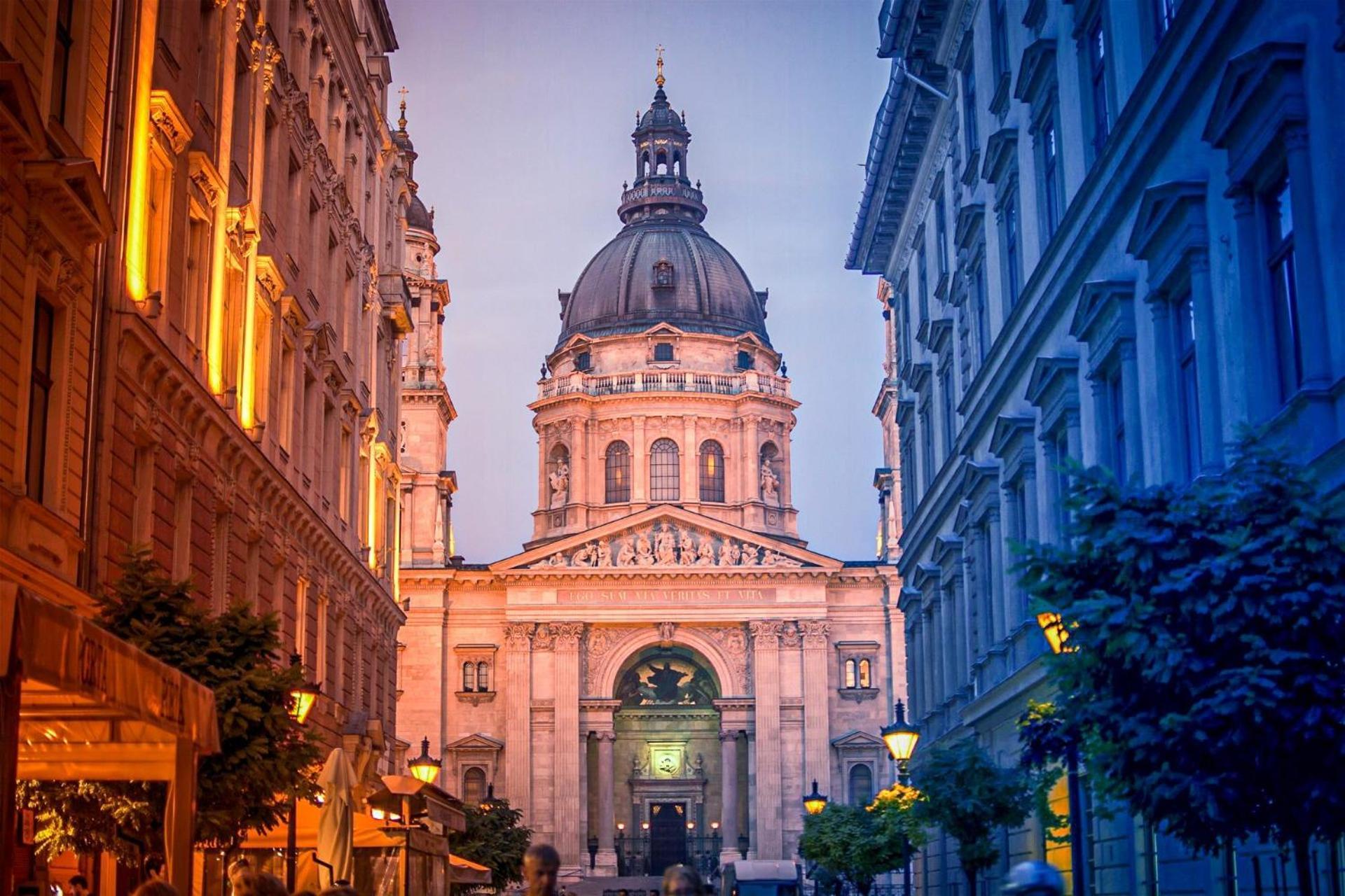 Designer Boutique 2R Walk To Opera House & Basilica Apartman Budapest Kültér fotó